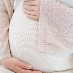 下跌或是买入机会🐾🦴 尽管股价大跌🥄，但部分分析师认🇾🇪为这次回🇵🇸